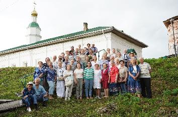 В Холмогорах состоялась встреча выпускников лечебного факультета 1972 года