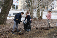 Студенты СГМУ приняли участие в общегородском субботнике «Зеленая весна»